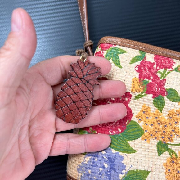 VTG Liz Claiborne Woven Floral Straw Shoulder Bag Leather Trim Pineapple Charm - Picture 3 of 16